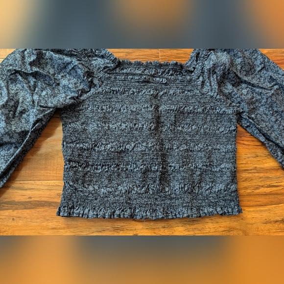 Blue Smocked Puff Sleeve Blouse - Picture 4 of 8